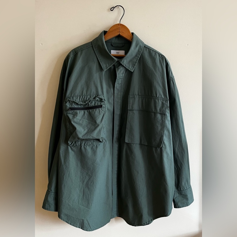 TNA Aritzia Green Oversized Button Up Cargo Pocket Shirt Jacket Size 3